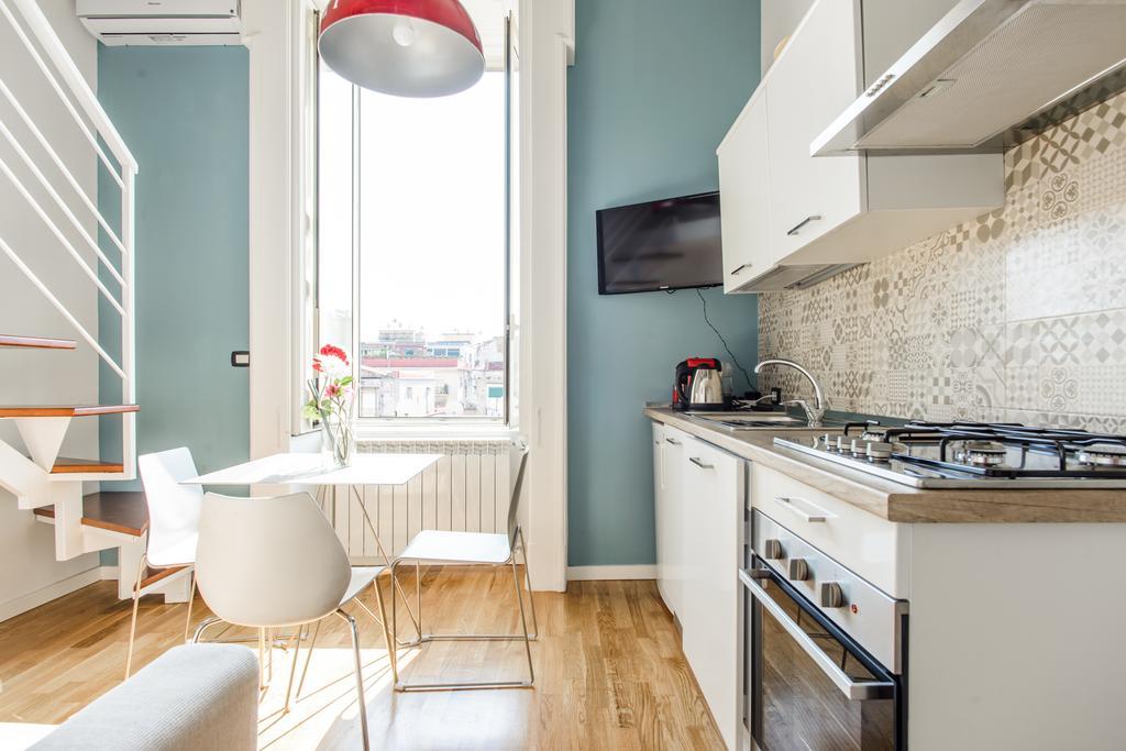 Appartamento In Flats Napoli